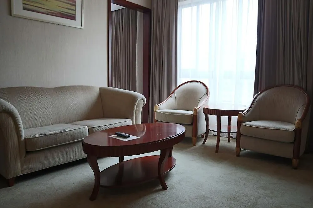 Shanghai Everbright International Hotel