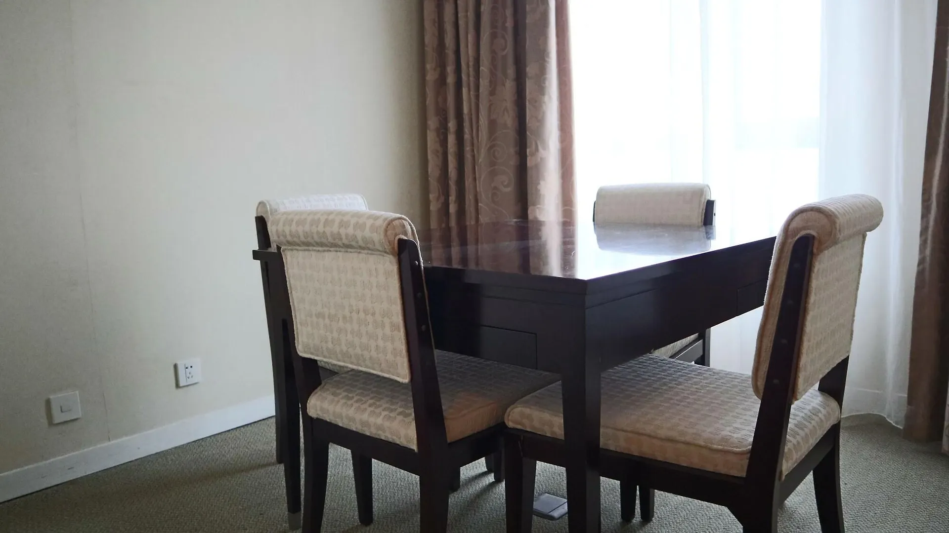 Shanghai Everbright International Hotel