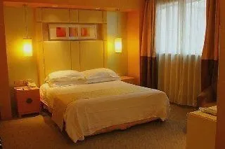 Shanghai Everbright International Hotel 4*,