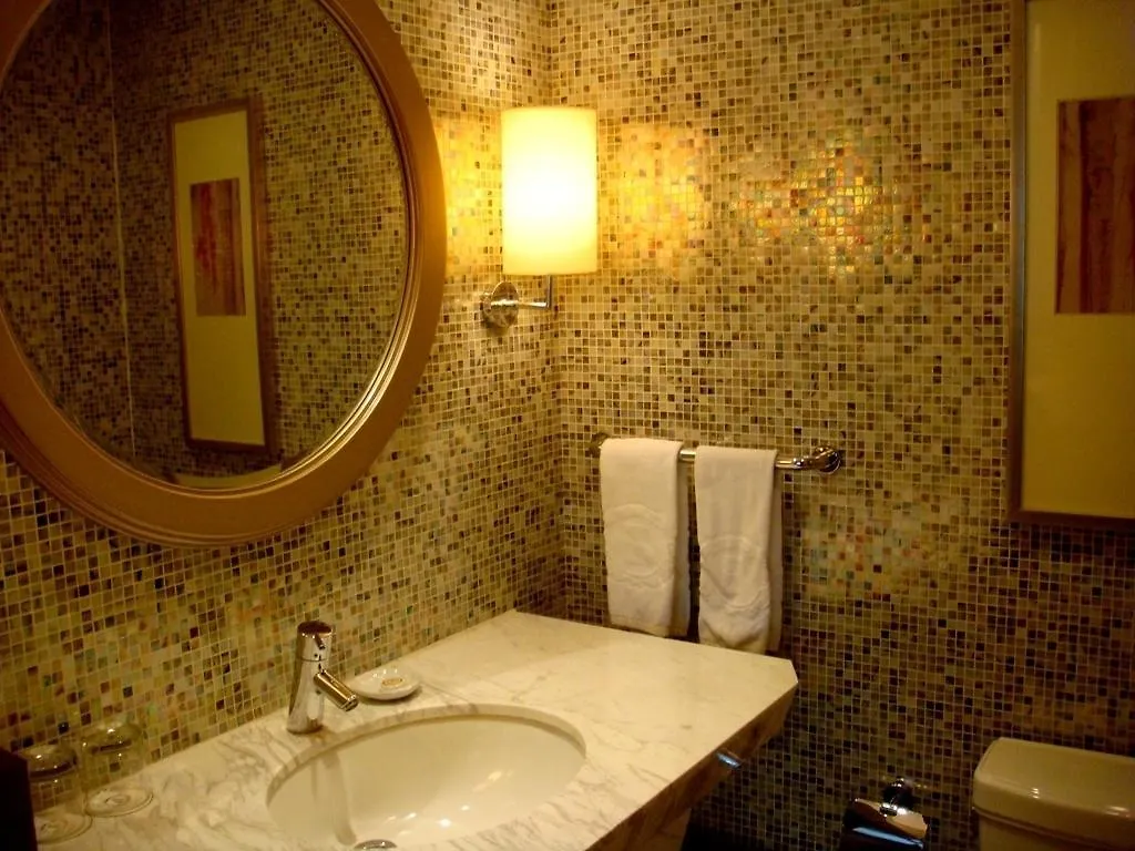 Shanghai Everbright International Hotel China