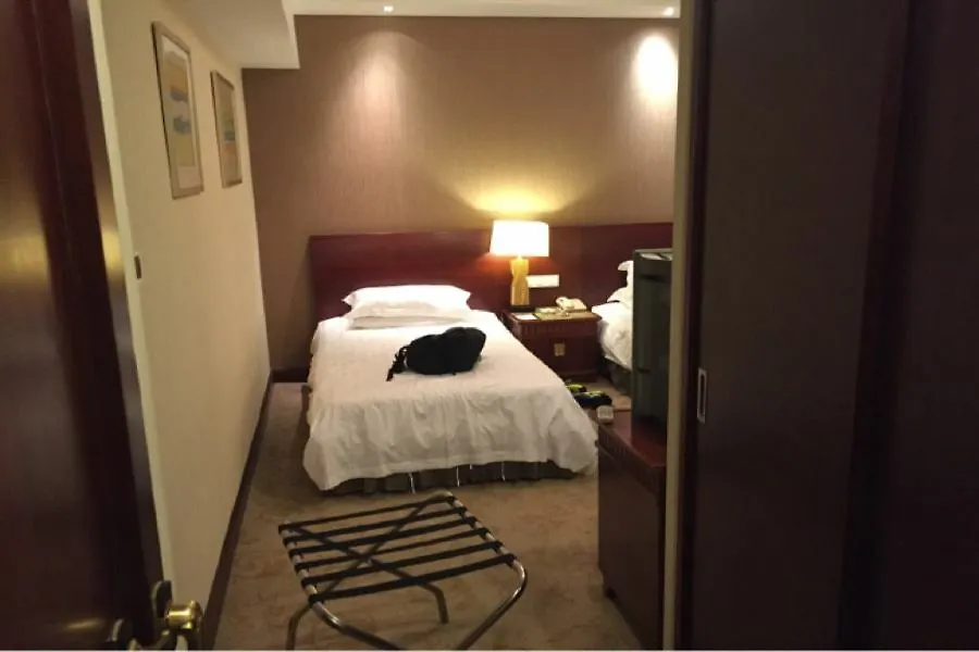 Shanghai Everbright International Hotel 4*,  China
